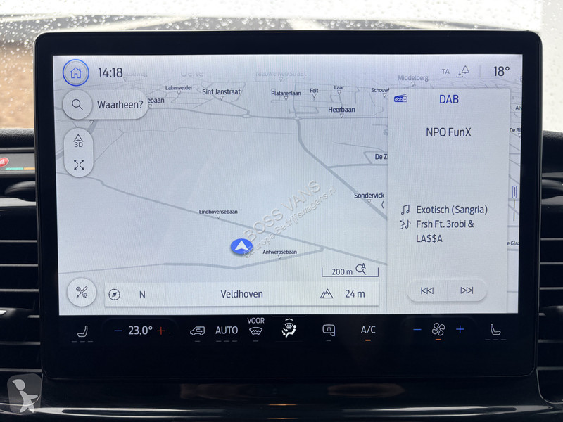 Véhicule utilitaire Ford 68kWh 184PK L3H3 317km...