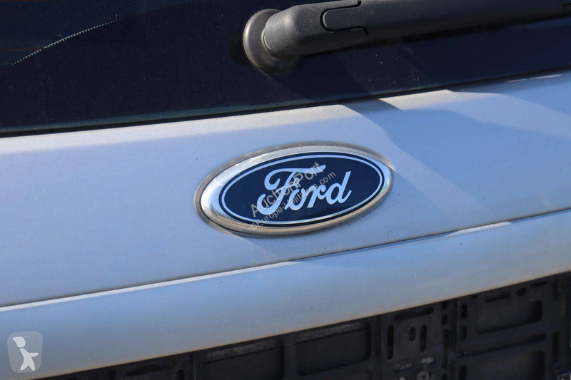 Véhicule utilitaire Ford