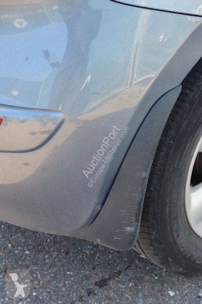 Furgoneta Nissan