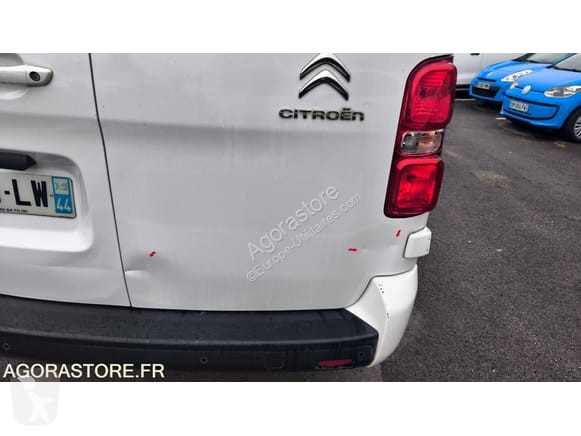 Véhicule utilitaire