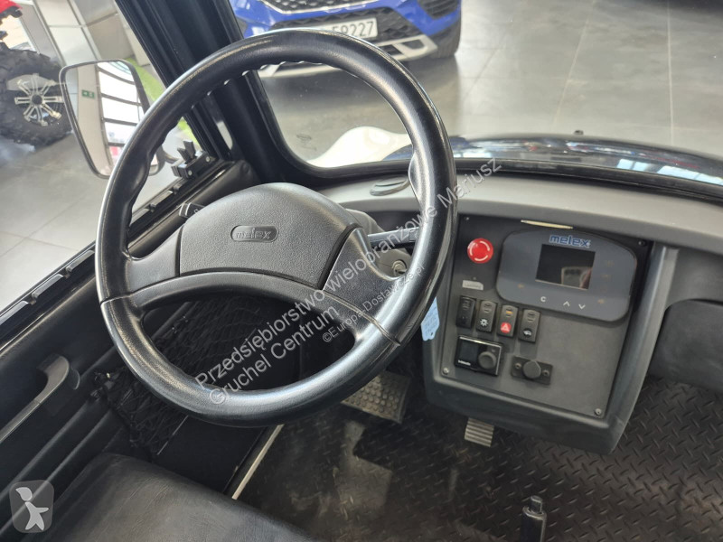 Furgoneta  N 391 - LIKE NEW!