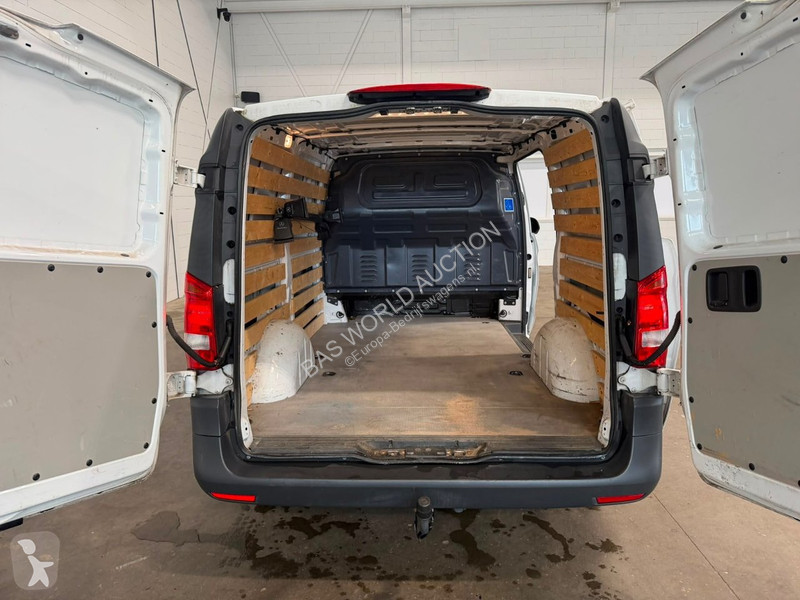 Véhicule utilitaire Mercedes Lang Vito