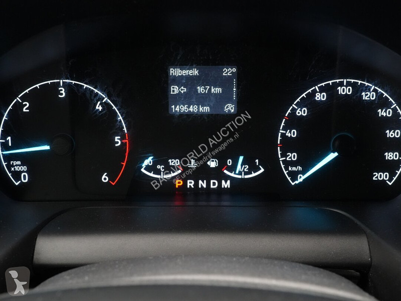 Véhicule utilitaire Ford 130PK