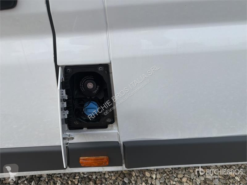 Véhicule utilitaire Opel 2.2