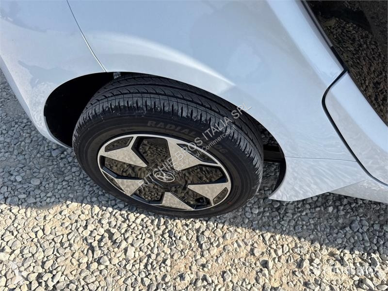 Лекотоварен автомобил  XEV Yoyo