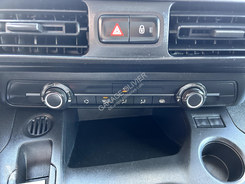 Furgoneta Peugeot Standard 650KG 1.5 Bluehdi...