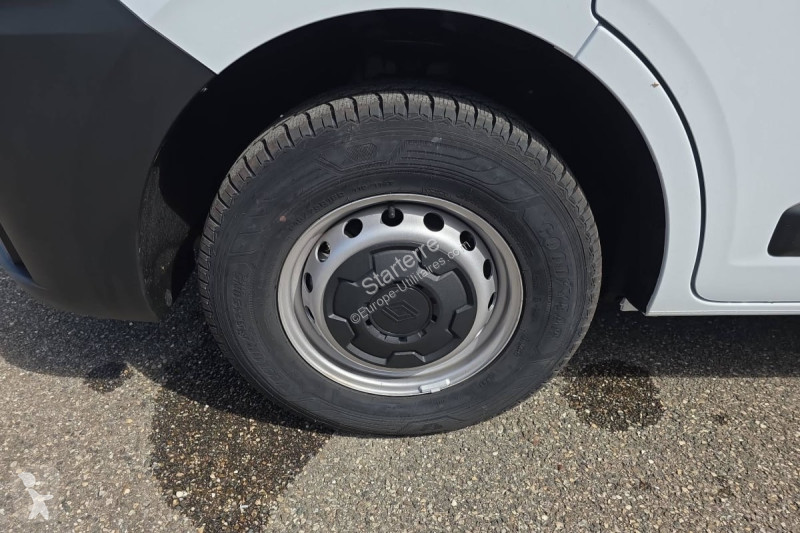 Véhicule utilitaire Renault Fourgon