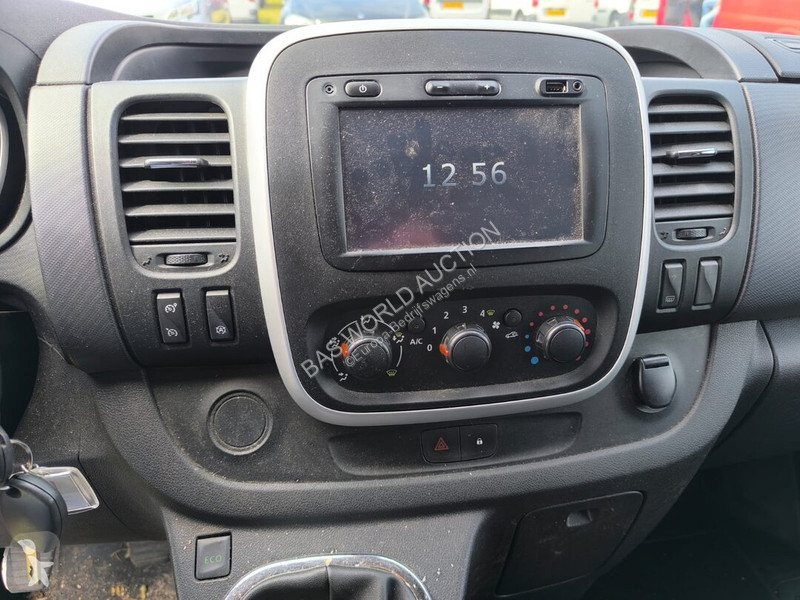 Лекотоварен автомобил Opel 120PK
