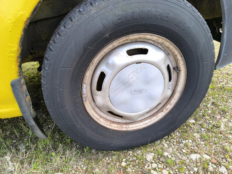 Furgoneta Ford 125pk
