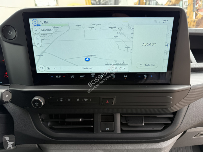 Лекотоварен автомобил Ford 71kWh 136PK...