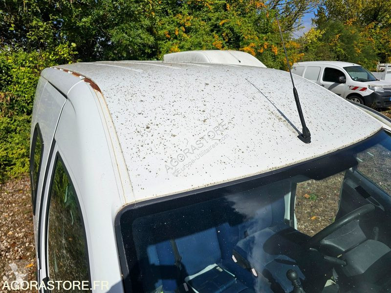 Лекотоварен автомобил Peugeot