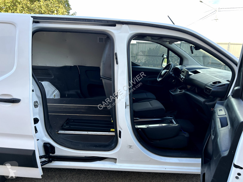 Лекотоварен автомобил Citroën XL 950KG 1.5...