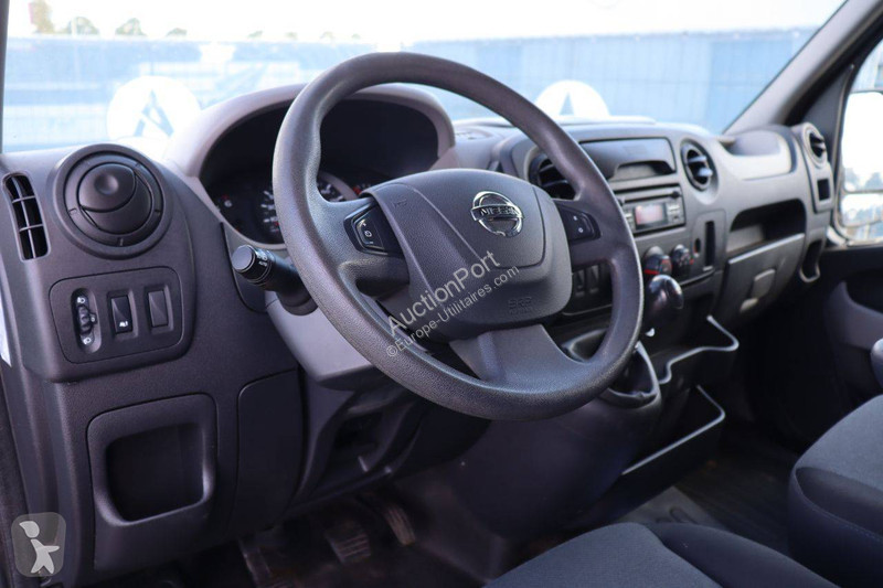 Furgoneta Nissan