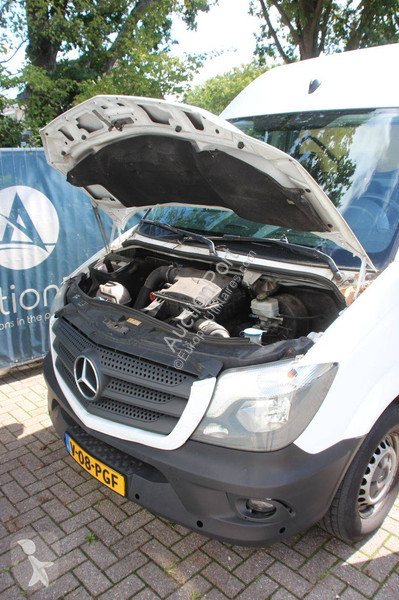 Mercedes 316 CDI van