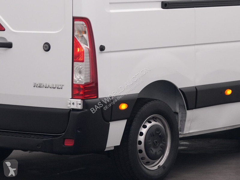 Furgoneta Renault 135PK