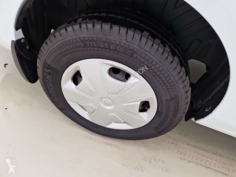 Užitkové vozidlo Ford 300 2.0 TDCI L2H1 Trend...