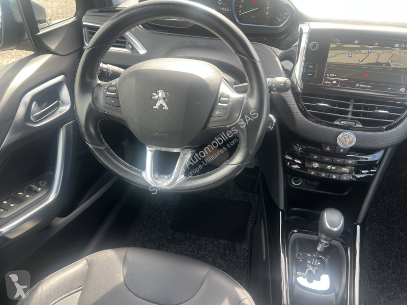 Užitkové vozidlo Peugeot 1.2 110ch Allure...