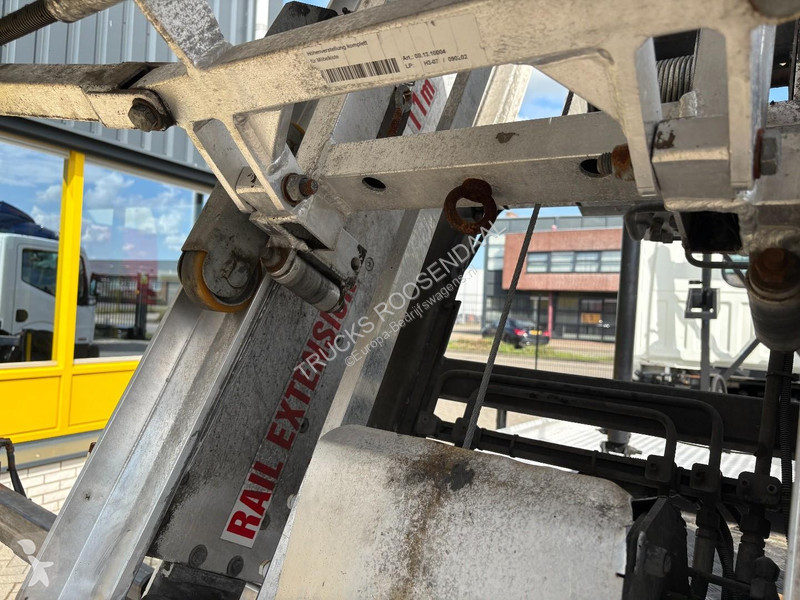 Užitkové vozidlo Nissan + 29 METER LADDER +...