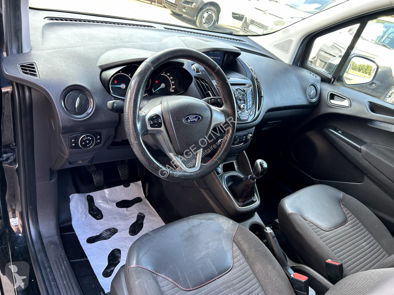 Коммерческий автомобиль Ford Transit 1.5 TDCI...