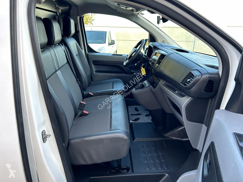 Коммерческий автомобиль Citroën M Bluehdi 120...