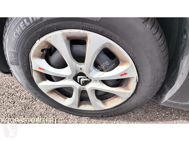 Коммерческий автомобиль