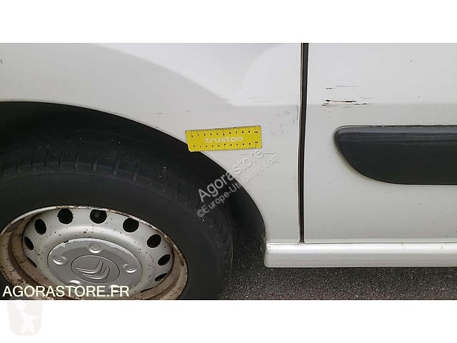 Коммерческий автомобиль