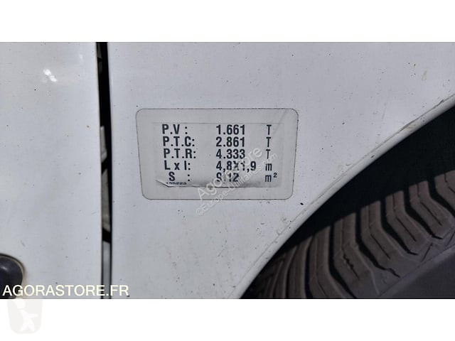 Коммерческий автомобиль