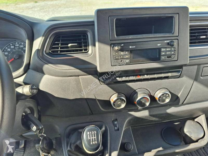 Furgoneta Renault 2.3 DCI 145