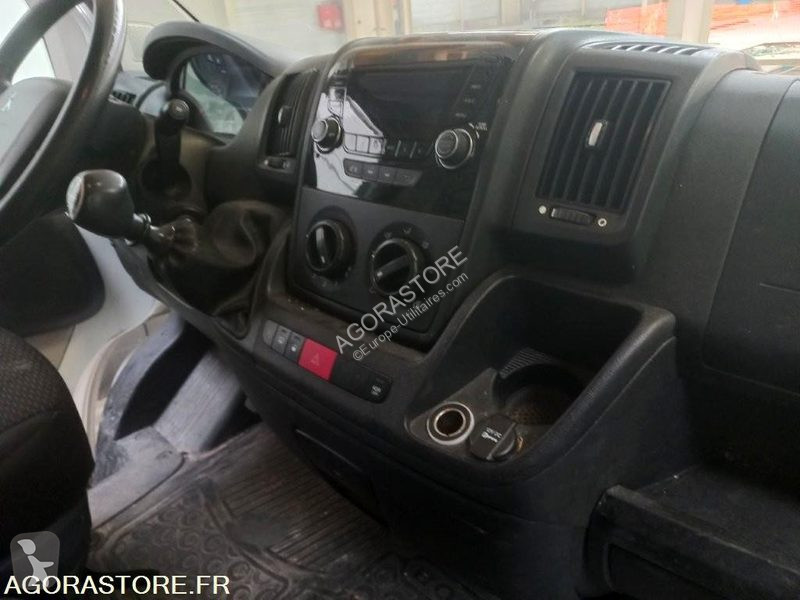 Veículo utilitário Peugeot BOXER