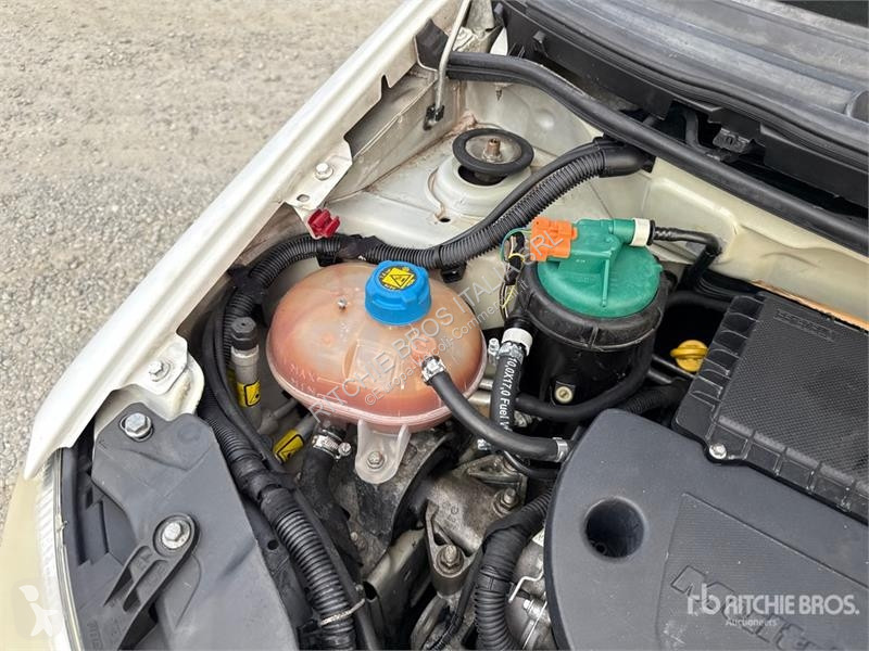Veículo utilitário Fiat Cargo Van