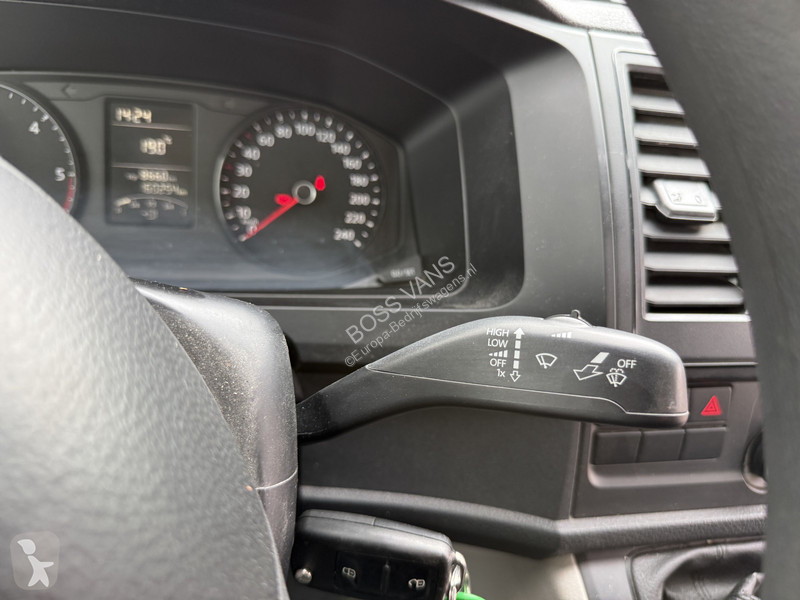 Veículo utilitário Volkswagen T6 150PK Open...