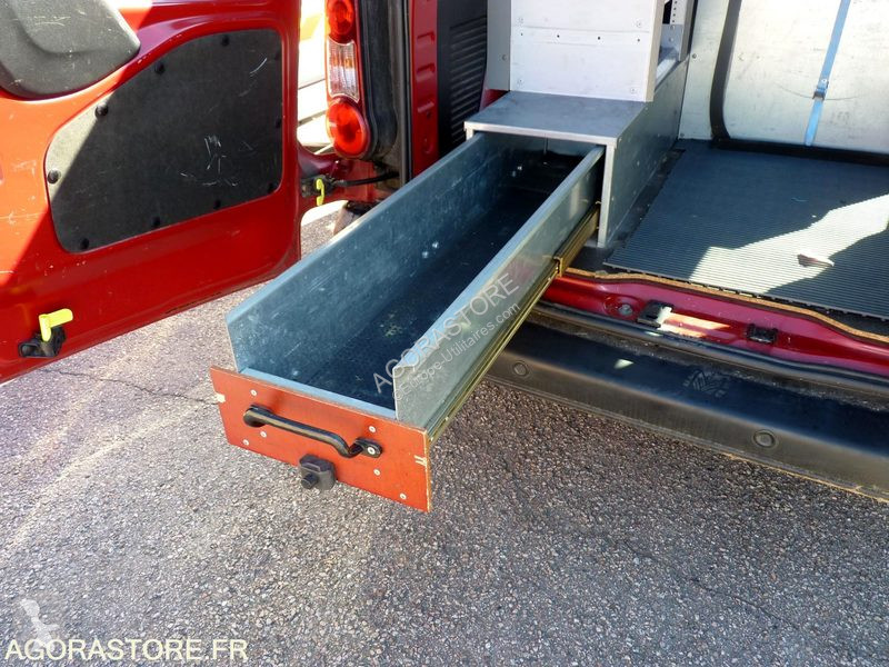 Véhicule utilitaire Citroën BERLINGO