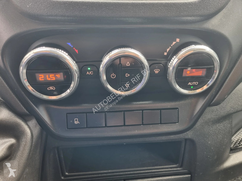 Užitkové vozidlo Iveco 35C15 3.0D/ Kipper/ Airco
