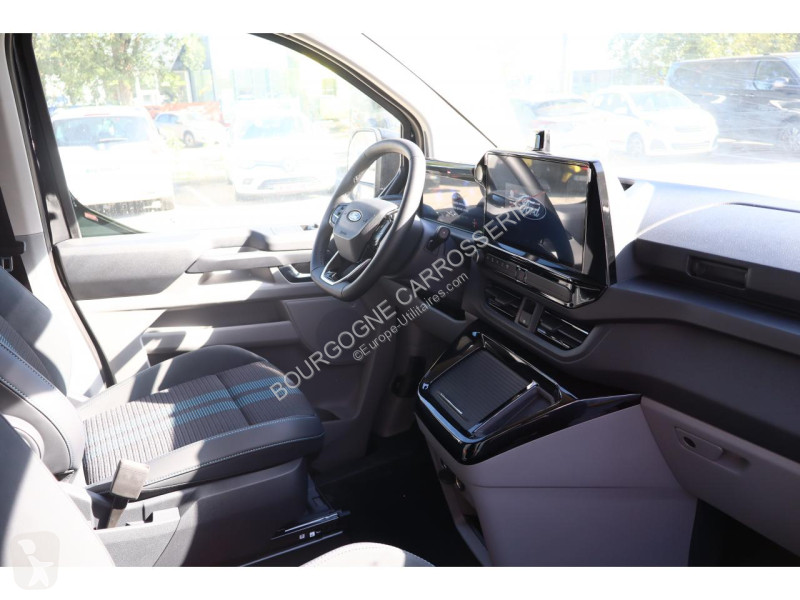 Véhicule utilitaire Ford