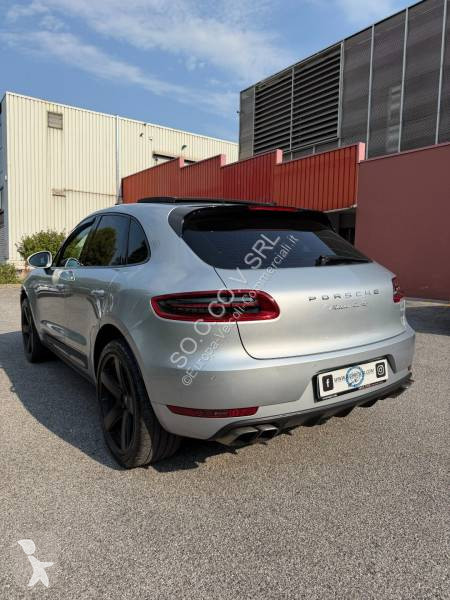 Véhicule utilitaire Porsche