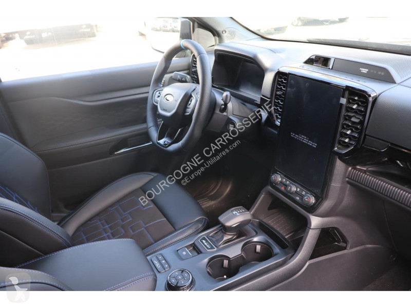 Véhicule utilitaire Ford