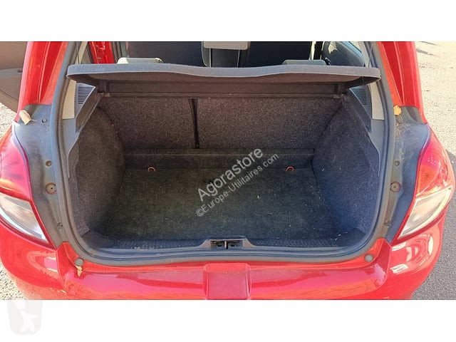 Коммерческий автомобиль Renault CLIO