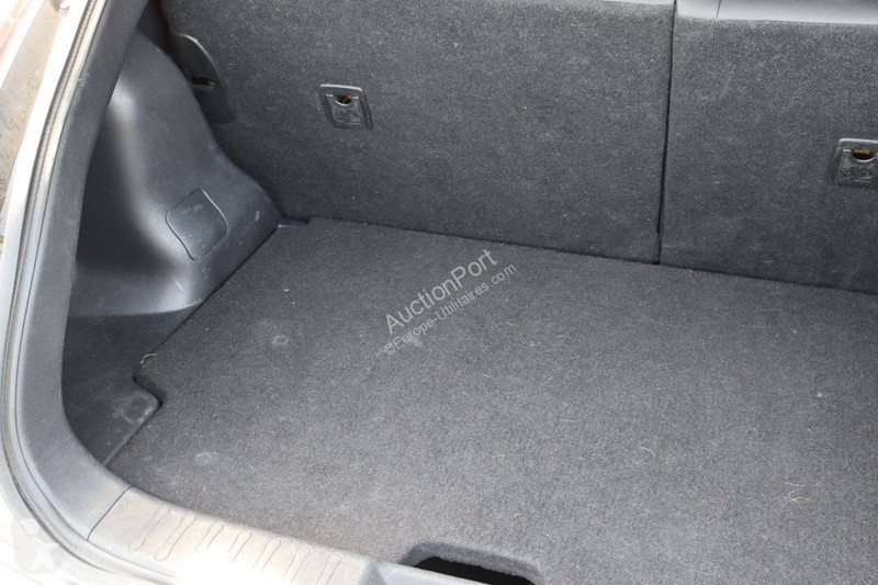 Nissan  van