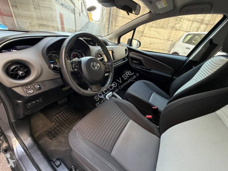 Furgoneta Toyota 1.5 VVT-I 100 hybride