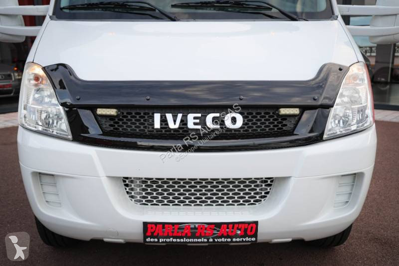 Véhicule utilitaire Iveco 70C17