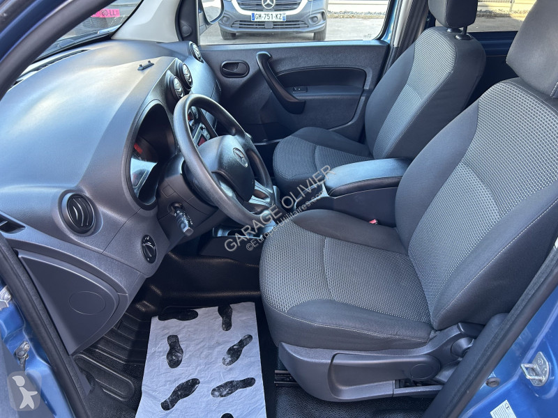 Véhicule utilitaire Mercedes Long 111 1.5 CDI...