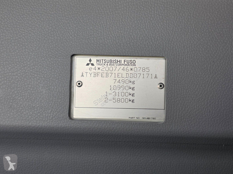 Véhicule utilitaire Mitsubishi Fuso 7C18 4x2...
