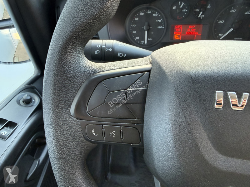 Véhicule utilitaire Iveco 35S14 2.3 140PK