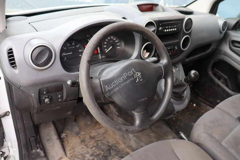 Véhicule utilitaire Peugeot