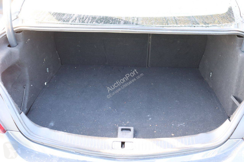 Véhicule utilitaire Opel