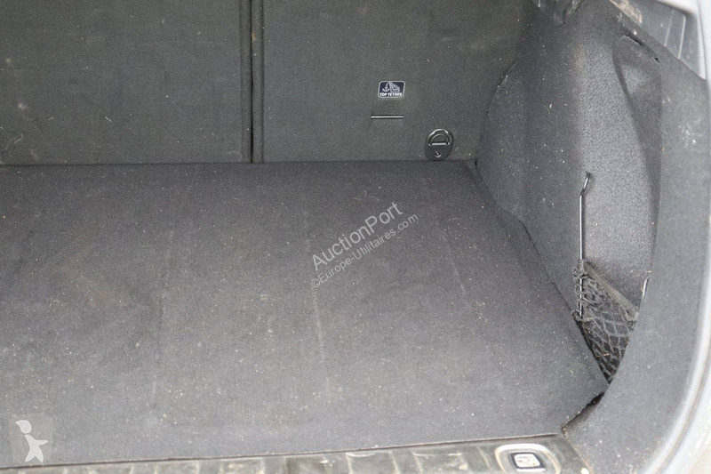 Véhicule utilitaire Peugeot