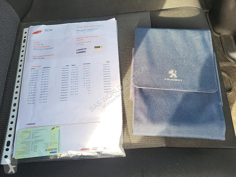 Véhicule utilitaire Peugeot 177pk