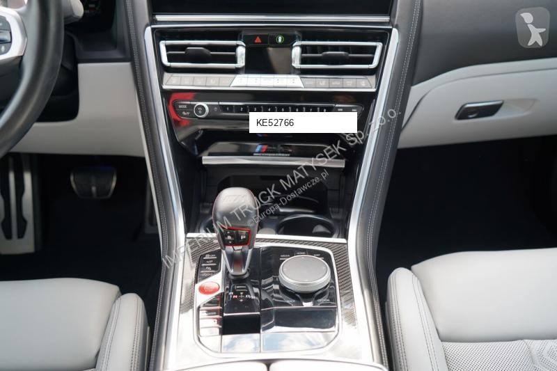 Véhicule utilitaire BMW M8