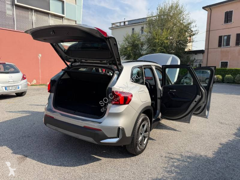 Véhicule utilitaire BMW