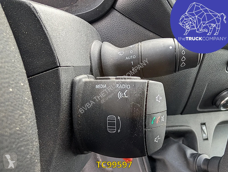 Renault 2.3 DCI KOFFER MET LAADBRUG van